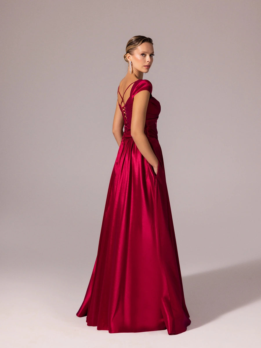 A25110-Vatkalı Kısa Kollu Gül Detaylı Kabarık Abiye Elbise