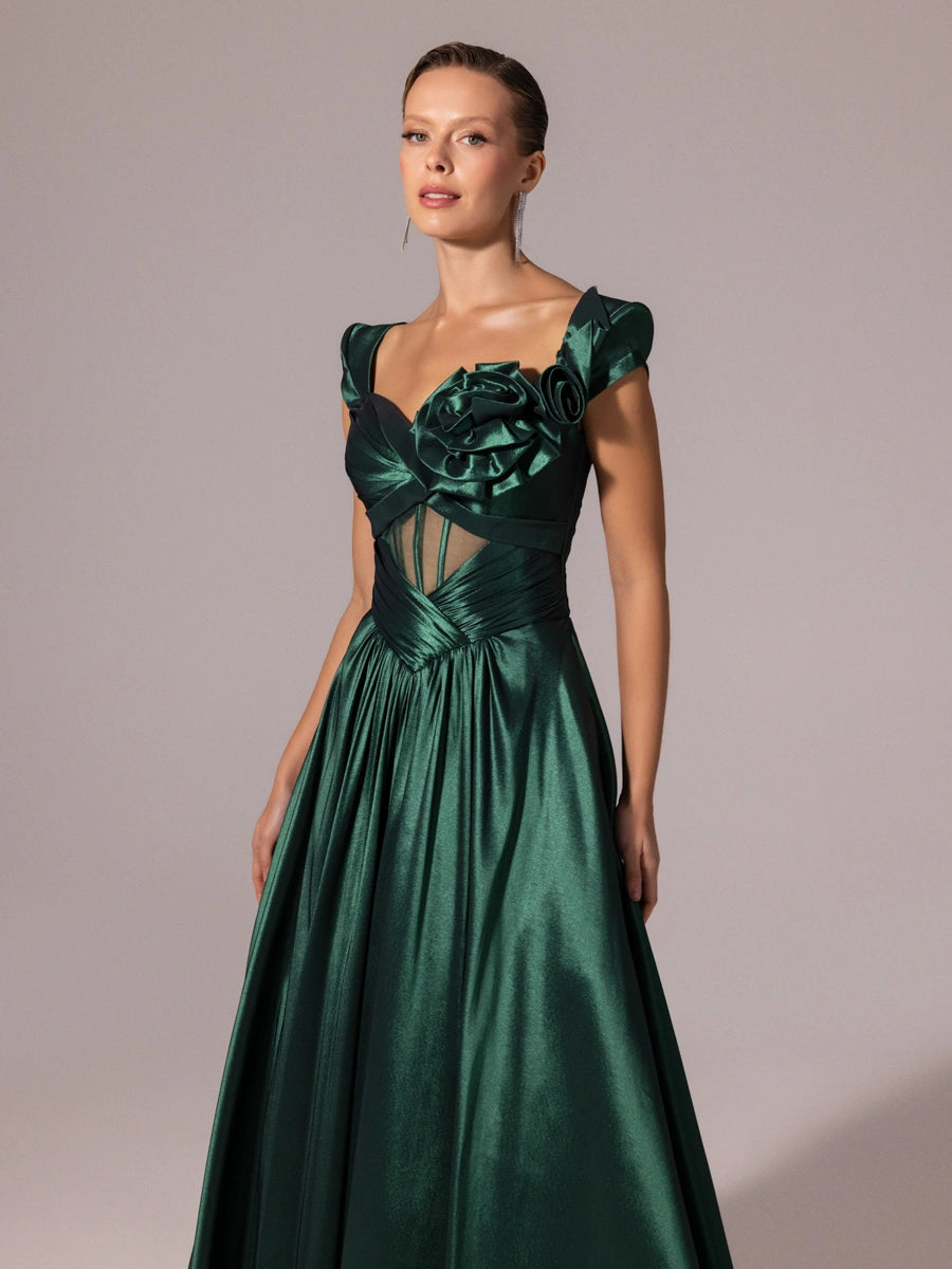 A25110-Vatkalı Kısa Kollu Gül Detaylı Kabarık Abiye Elbise