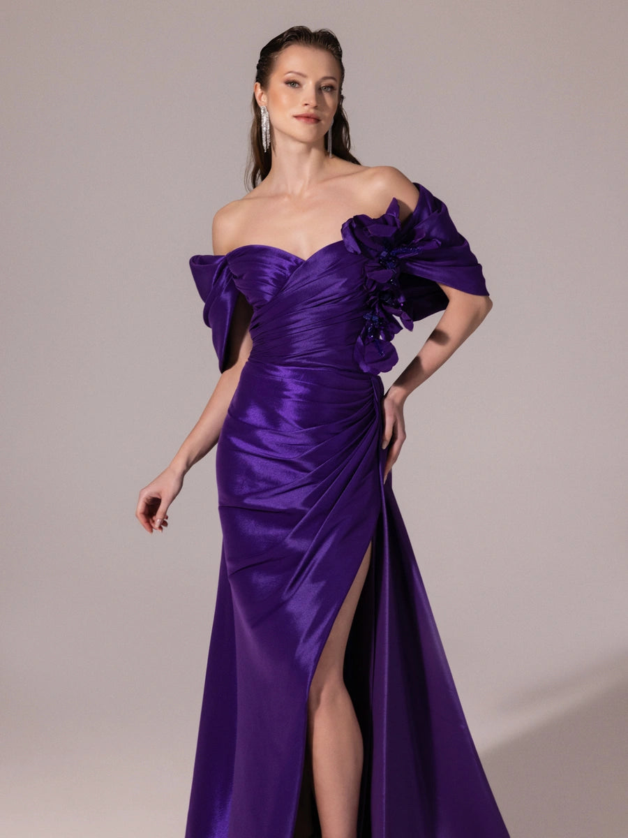 A25177-Straplez Şal Kol Çiçek Detaylı Yırtmaçlı Balık Abiye Elbise