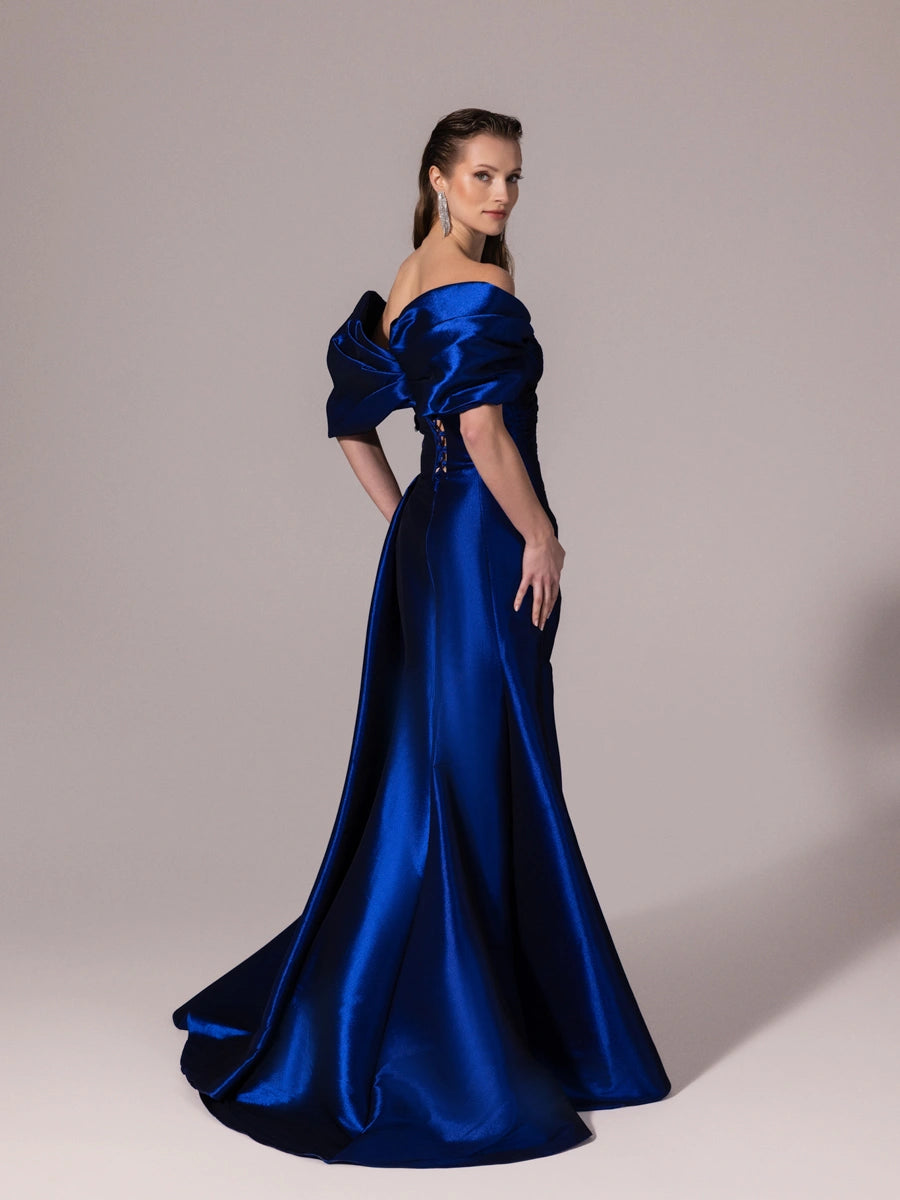 A25177-Straplez Şal Kol Çiçek Detaylı Yırtmaçlı Balık Abiye Elbise