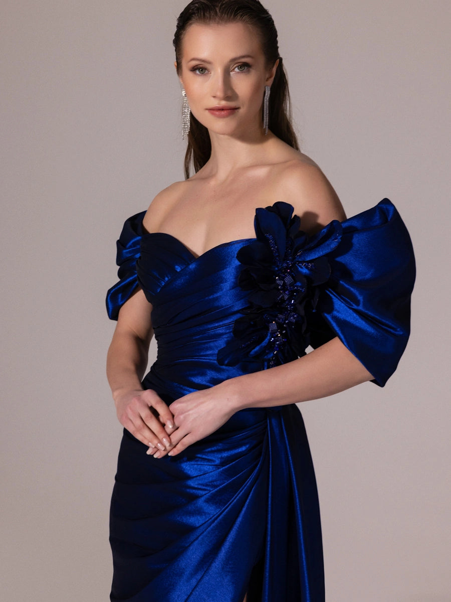 A25177-Straplez Şal Kol Çiçek Detaylı Yırtmaçlı Balık Abiye Elbise