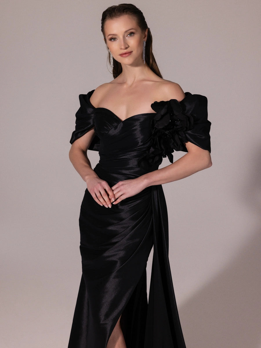 A25177-Straplez Şal Kol Çiçek Detaylı Yırtmaçlı Balık Abiye Elbise