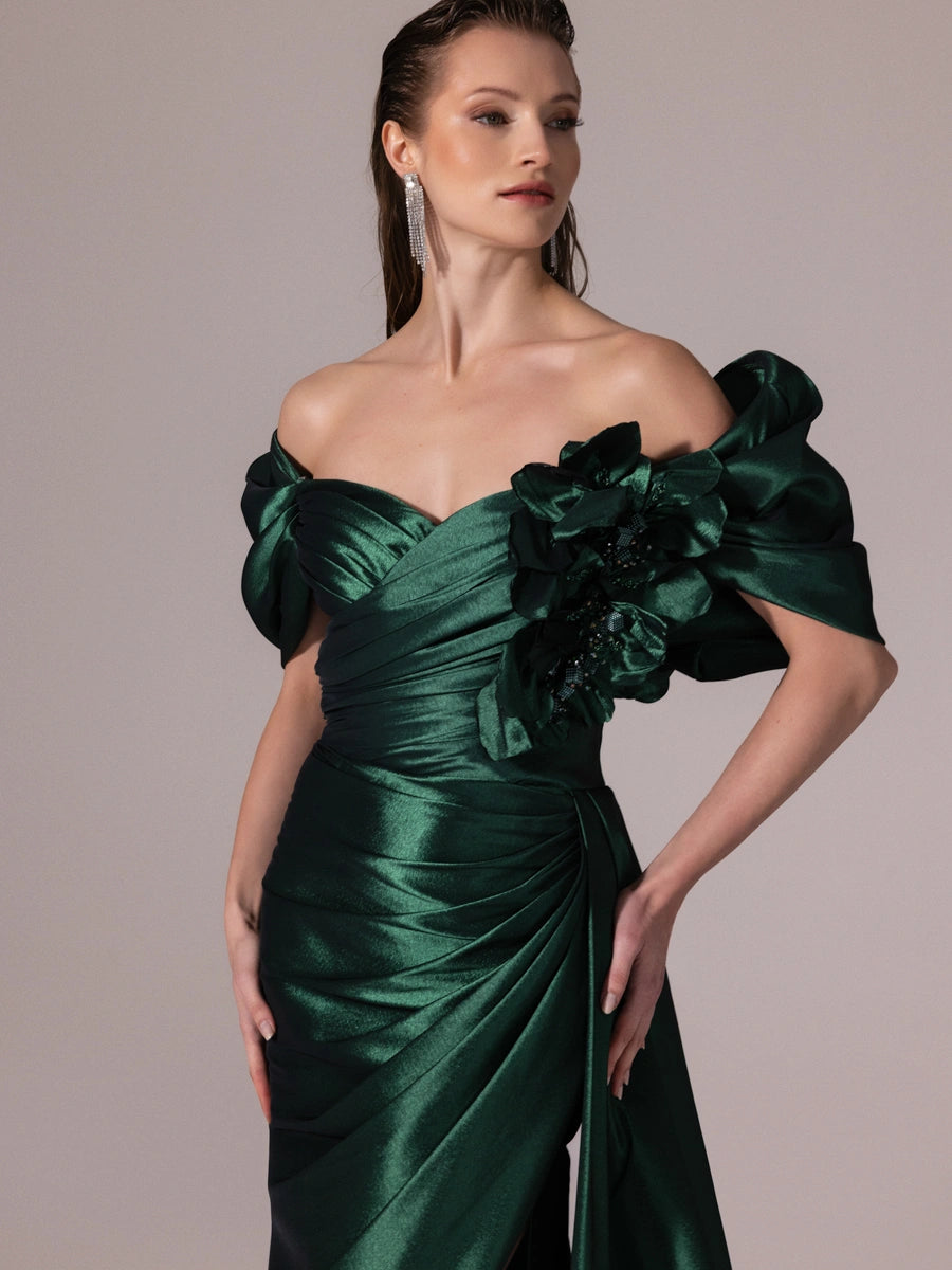 A25177-Straplez Şal Kol Çiçek Detaylı Yırtmaçlı Balık Abiye Elbise