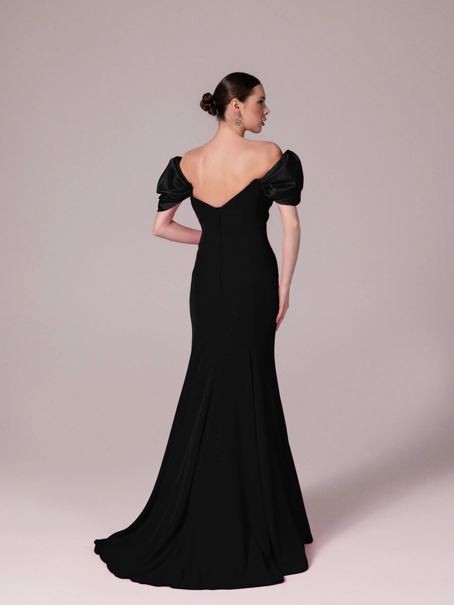 A25185-Kalp Yaka Degajeli Saten Garnili Uzun Abiye Elbise