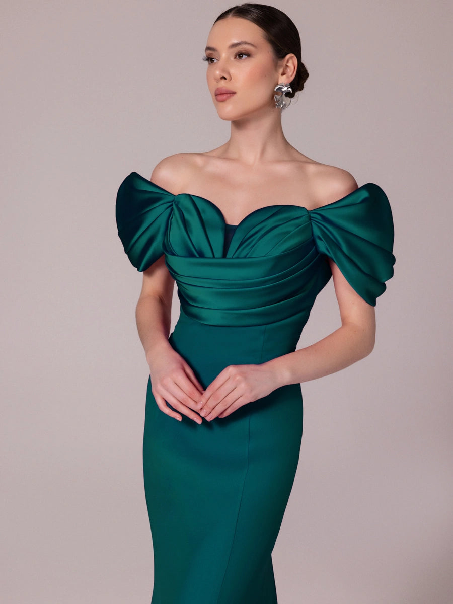 A25185-Kalp Yaka Degajeli Saten Garnili Uzun Abiye Elbise