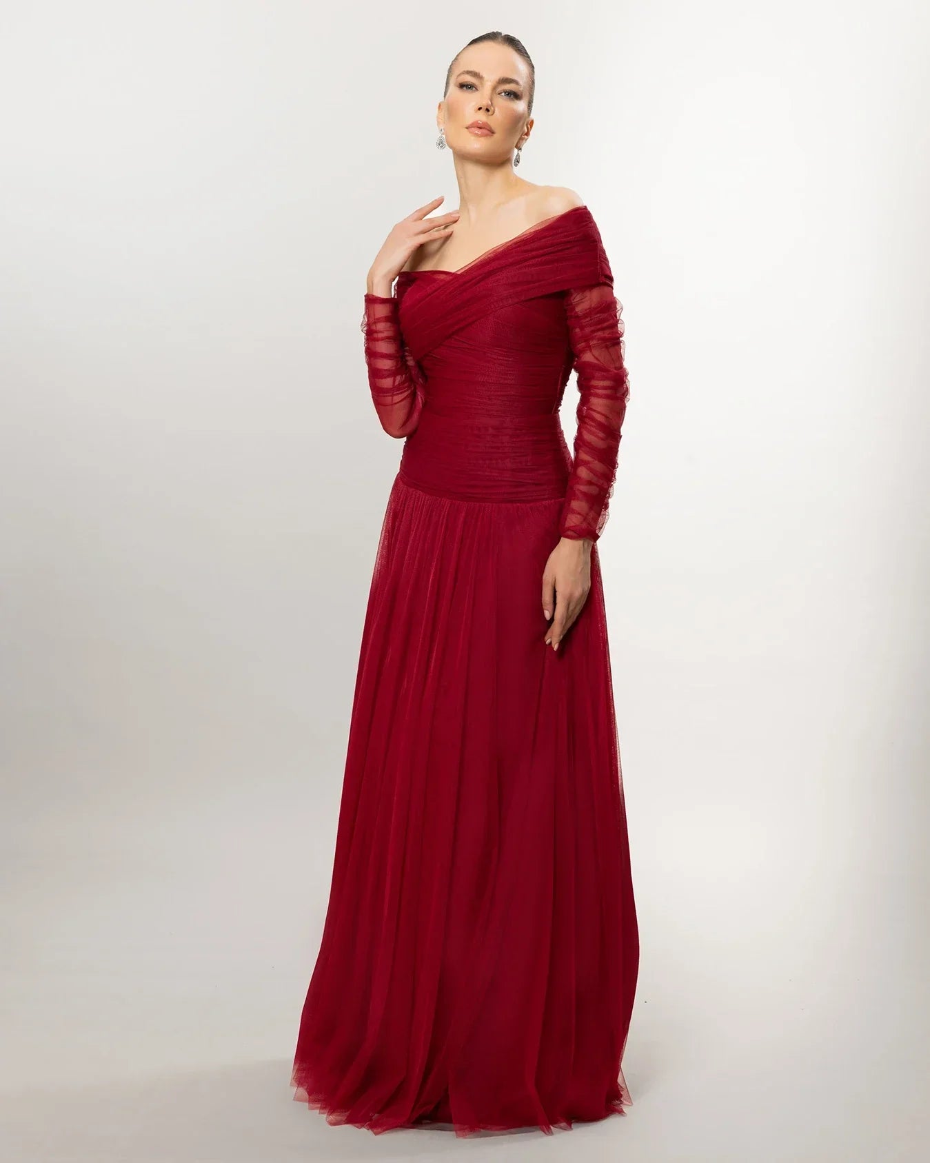 A26111-Düşük Omuz Uzun Kollu Drape Detaylı Abiye - Kenzel