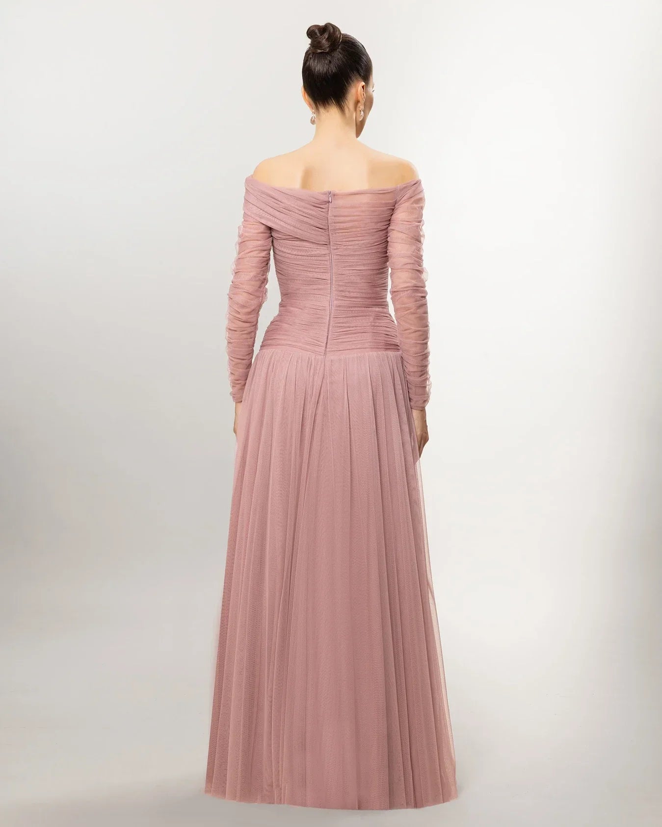 A26111-Düşük Omuz Uzun Kollu Drape Detaylı Abiye - Kenzel